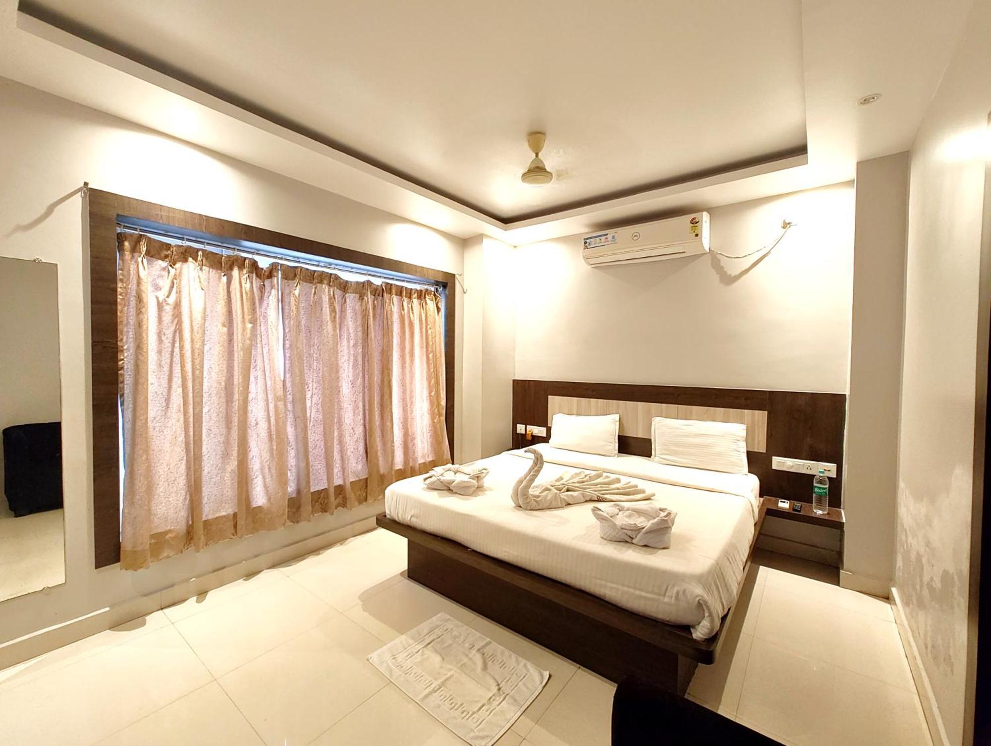 Goroomgo Hotel Home Town Puri Near Golden Beach And Temple গোরুমগো হোটেল হোম টাউন পুরী গোল্ডেন বিচ এবং মন্দিরের কাছে गोल्डन बीच के पास होटल होम टाउन - Fully-Air-Conditioned-With-Lift-Wifi-Home Style-Food Menu-And Parking Facilities - Book Now Eksteriør bilde