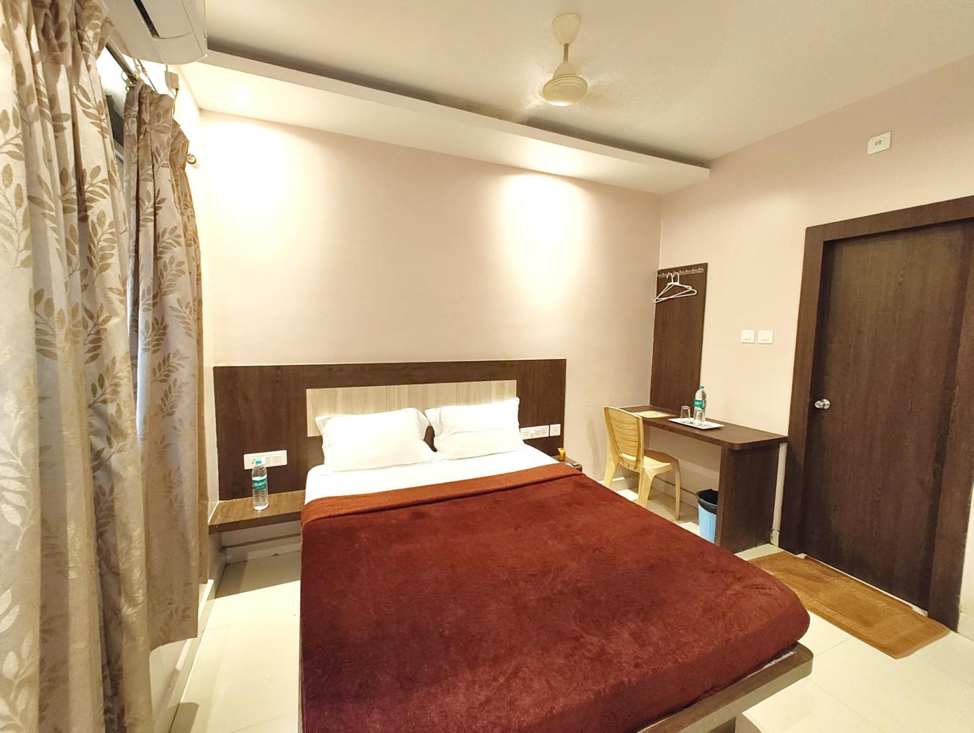 Goroomgo Hotel Home Town Puri Near Golden Beach And Temple গোরুমগো হোটেল হোম টাউন পুরী গোল্ডেন বিচ এবং মন্দিরের কাছে गोल्डन बीच के पास होटल होम टाउन - Fully-Air-Conditioned-With-Lift-Wifi-Home Style-Food Menu-And Parking Facilities - Book Now Eksteriør bilde