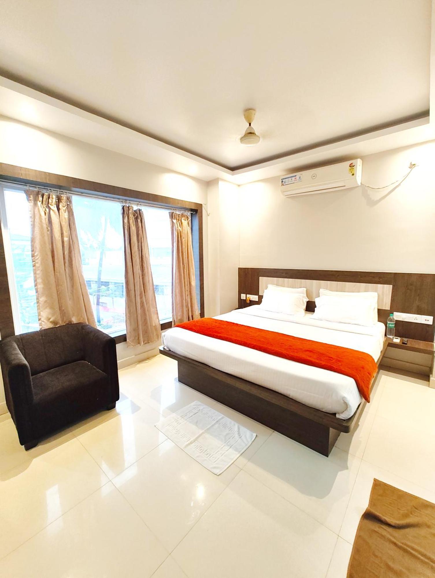 Goroomgo Hotel Home Town Puri Near Golden Beach And Temple গোরুমগো হোটেল হোম টাউন পুরী গোল্ডেন বিচ এবং মন্দিরের কাছে गोल्डन बीच के पास होटल होम टाउन - Fully-Air-Conditioned-With-Lift-Wifi-Home Style-Food Menu-And Parking Facilities - Book Now Eksteriør bilde