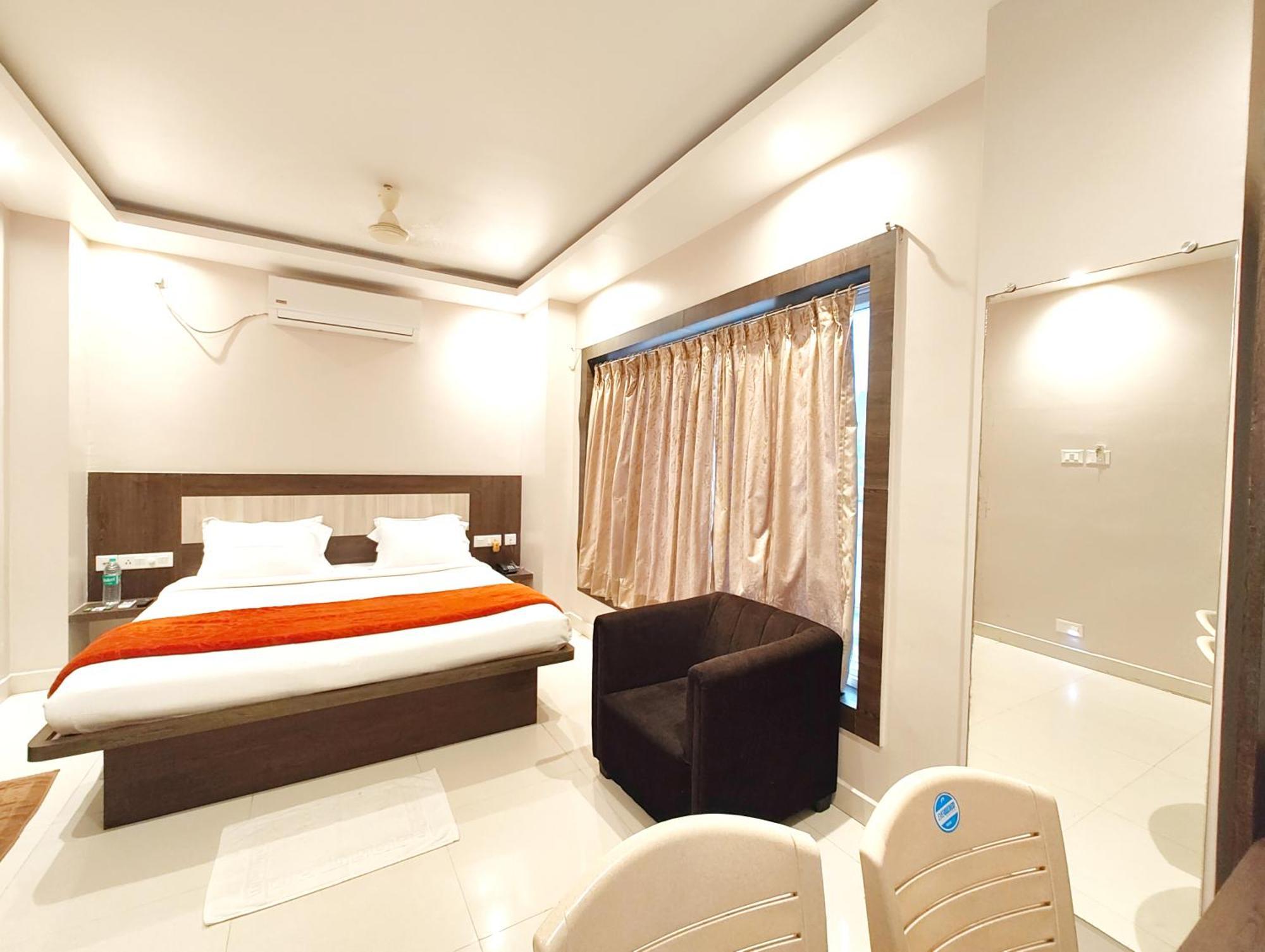 Goroomgo Hotel Home Town Puri Near Golden Beach And Temple গোরুমগো হোটেল হোম টাউন পুরী গোল্ডেন বিচ এবং মন্দিরের কাছে गोल्डन बीच के पास होटल होम टाउन - Fully-Air-Conditioned-With-Lift-Wifi-Home Style-Food Menu-And Parking Facilities - Book Now Eksteriør bilde