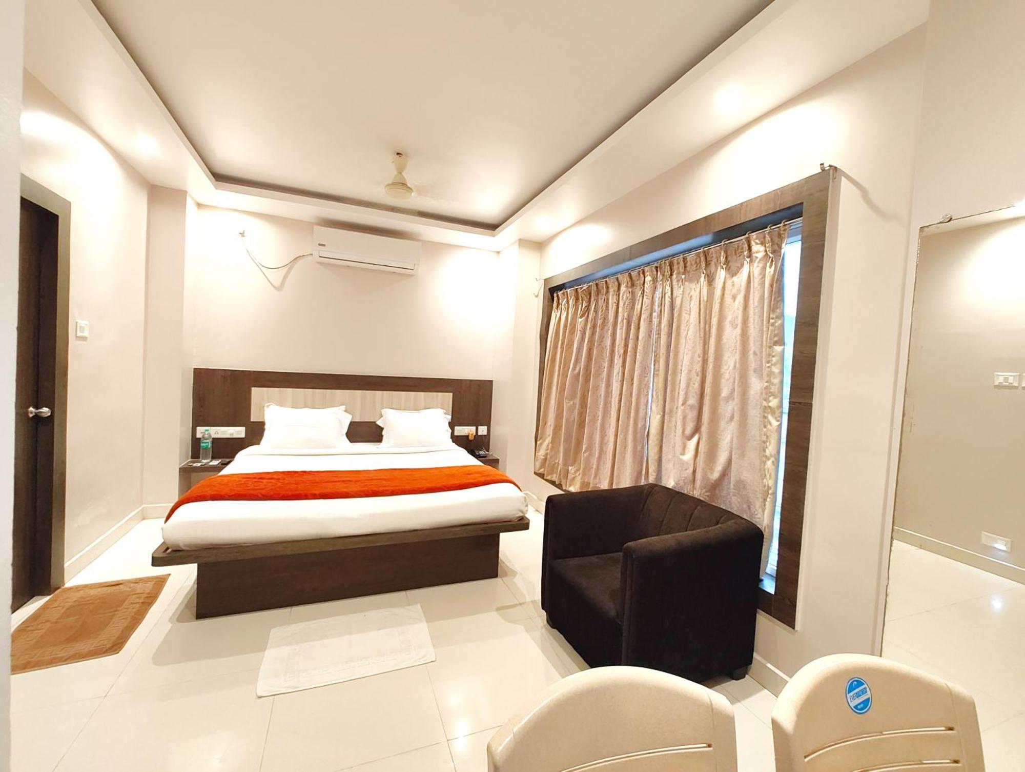 Goroomgo Hotel Home Town Puri Near Golden Beach And Temple গোরুমগো হোটেল হোম টাউন পুরী গোল্ডেন বিচ এবং মন্দিরের কাছে गोल्डन बीच के पास होटल होम टाउन - Fully-Air-Conditioned-With-Lift-Wifi-Home Style-Food Menu-And Parking Facilities - Book Now Eksteriør bilde